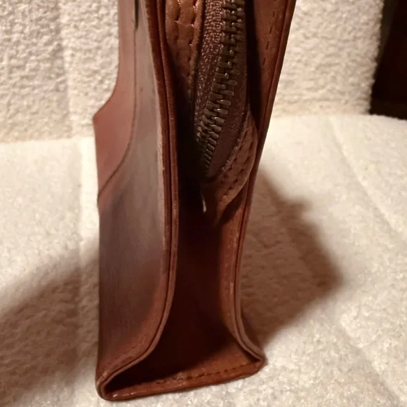 Valentino Garavani Brown Leather Clutch - Picture 11 of 15